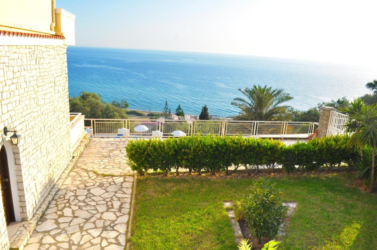 Holiday Apartments Maria With Pool - Agios Gordios Beach Exteriör bild